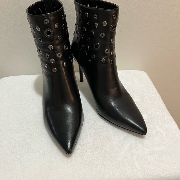 Nine West black booties - Picture 10 of 11